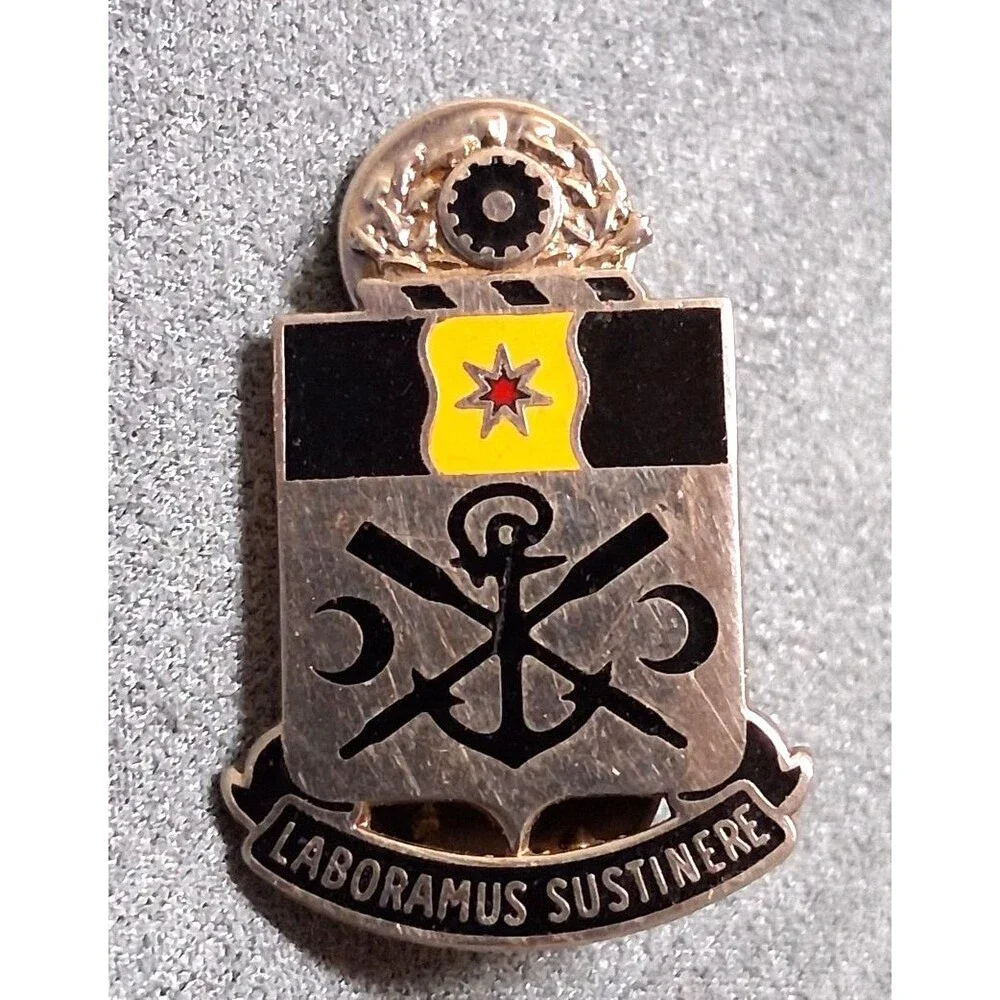 Vintage US Army Laboramus Sustinere Crest Pin NS Meyer 10th Engineer